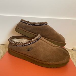 Ugg Tasman slippers
